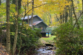 Boone Cottage with Fire Pit and On-Site Creek! Boone